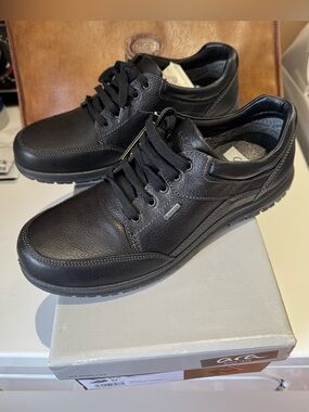 Ara Black Leather Lace-Up Oxford with Textured Upper